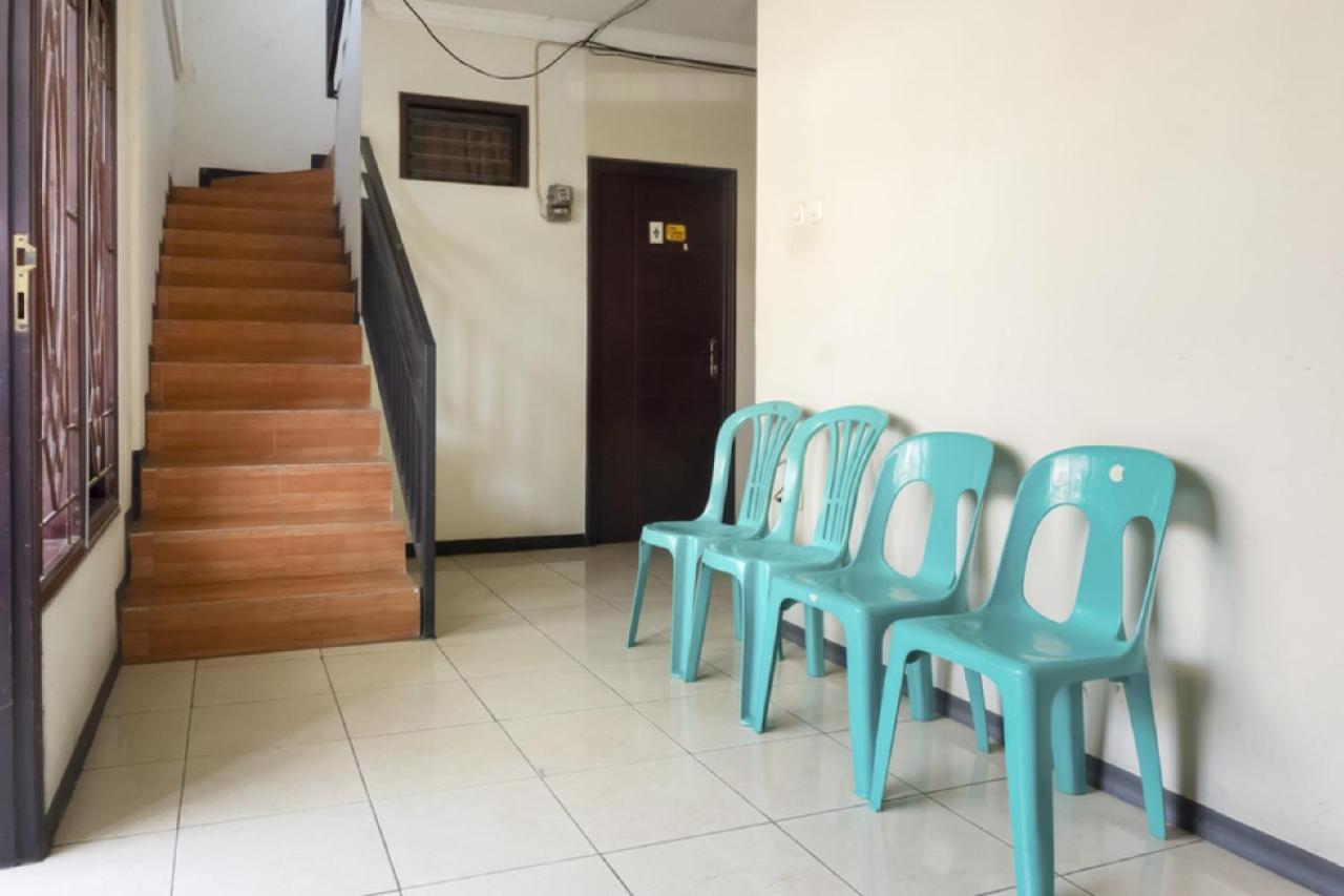 Reddoorz Near Widya Mandala University Surabaya Exterior foto