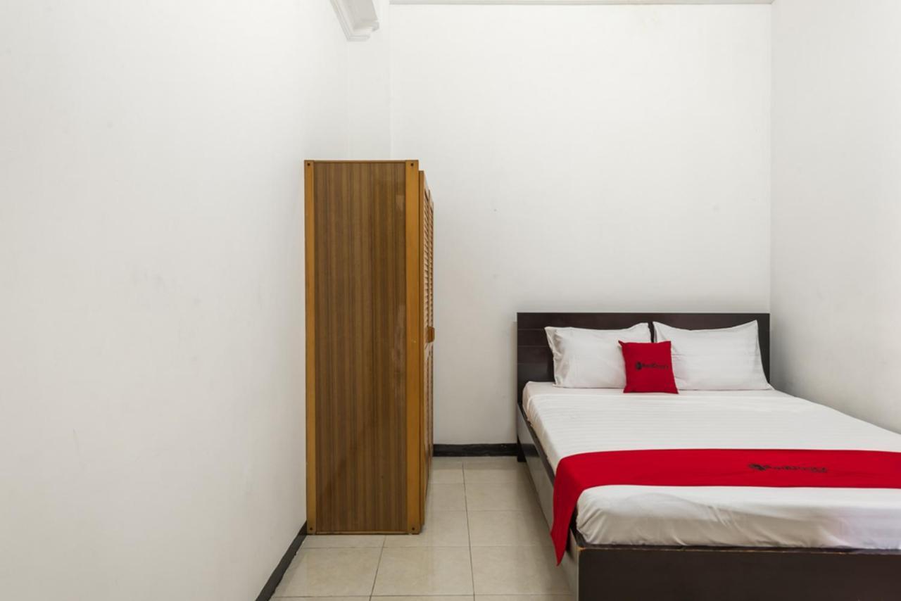 Reddoorz Near Widya Mandala University Surabaya Exterior foto